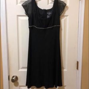 Black knee length dress women’s petite 6